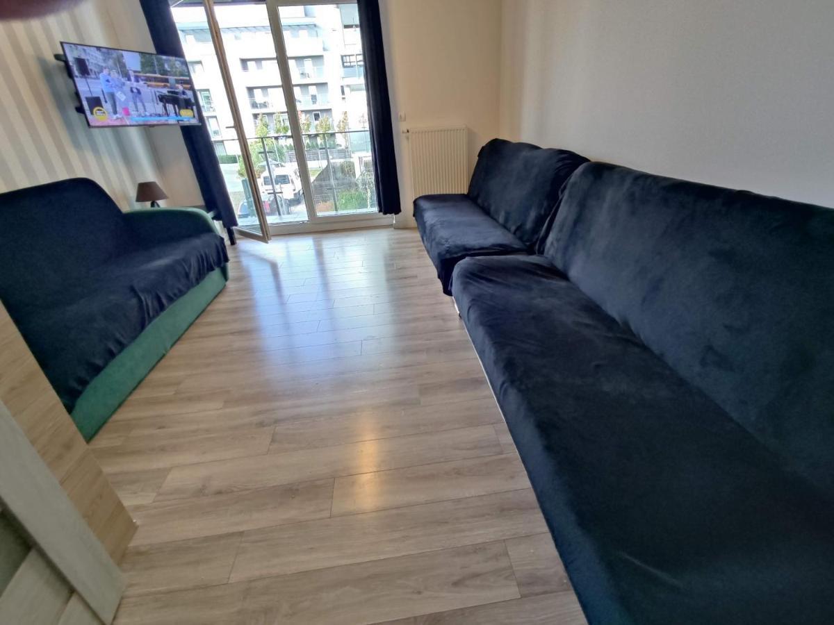 1120 Smialego 41 - Tanie Pokoje W Apartamencie - Samodzielne Zameldowanie - Self Check In Poznań Eksteriør bilde