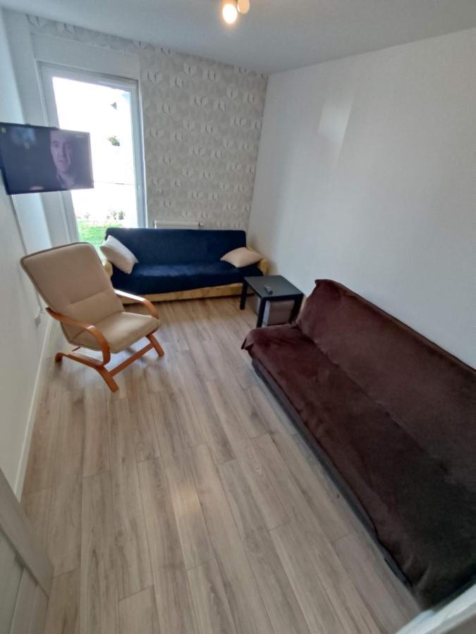1120 Smialego 41 - Tanie Pokoje W Apartamencie - Samodzielne Zameldowanie - Self Check In Poznań Eksteriør bilde