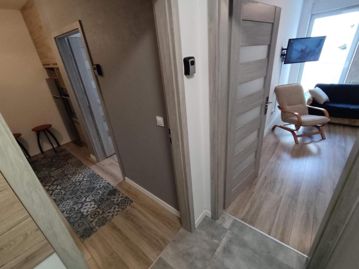 1120 Smialego 41 - Tanie Pokoje W Apartamencie - Samodzielne Zameldowanie - Self Check In Poznań Eksteriør bilde