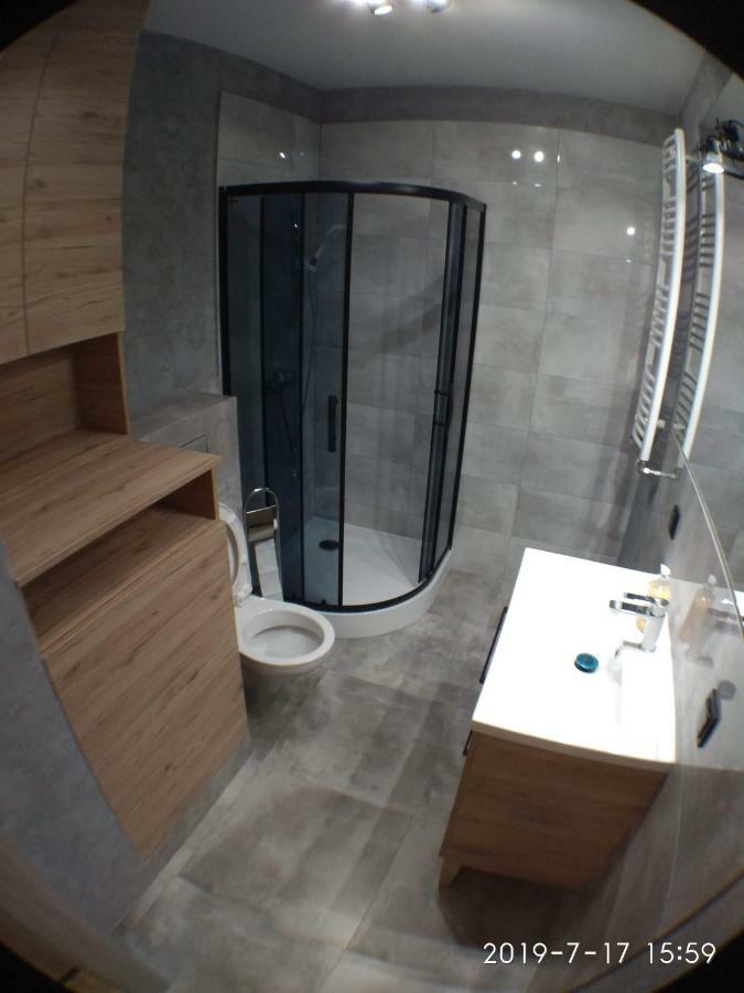1120 Smialego 41 - Tanie Pokoje W Apartamencie - Samodzielne Zameldowanie - Self Check In Poznań Eksteriør bilde